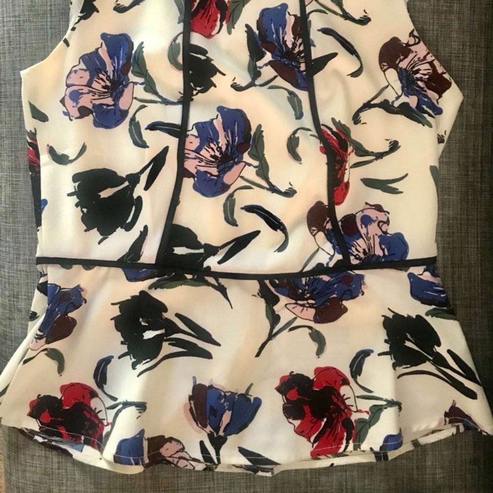 Banana Republic Peplum Top - Picture 4 of 4